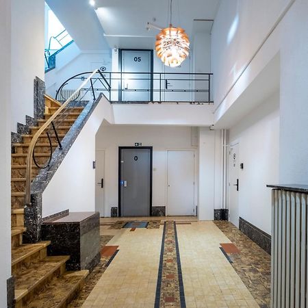 Nomad Apartments - Henin Шарлеруа Экстерьер фото