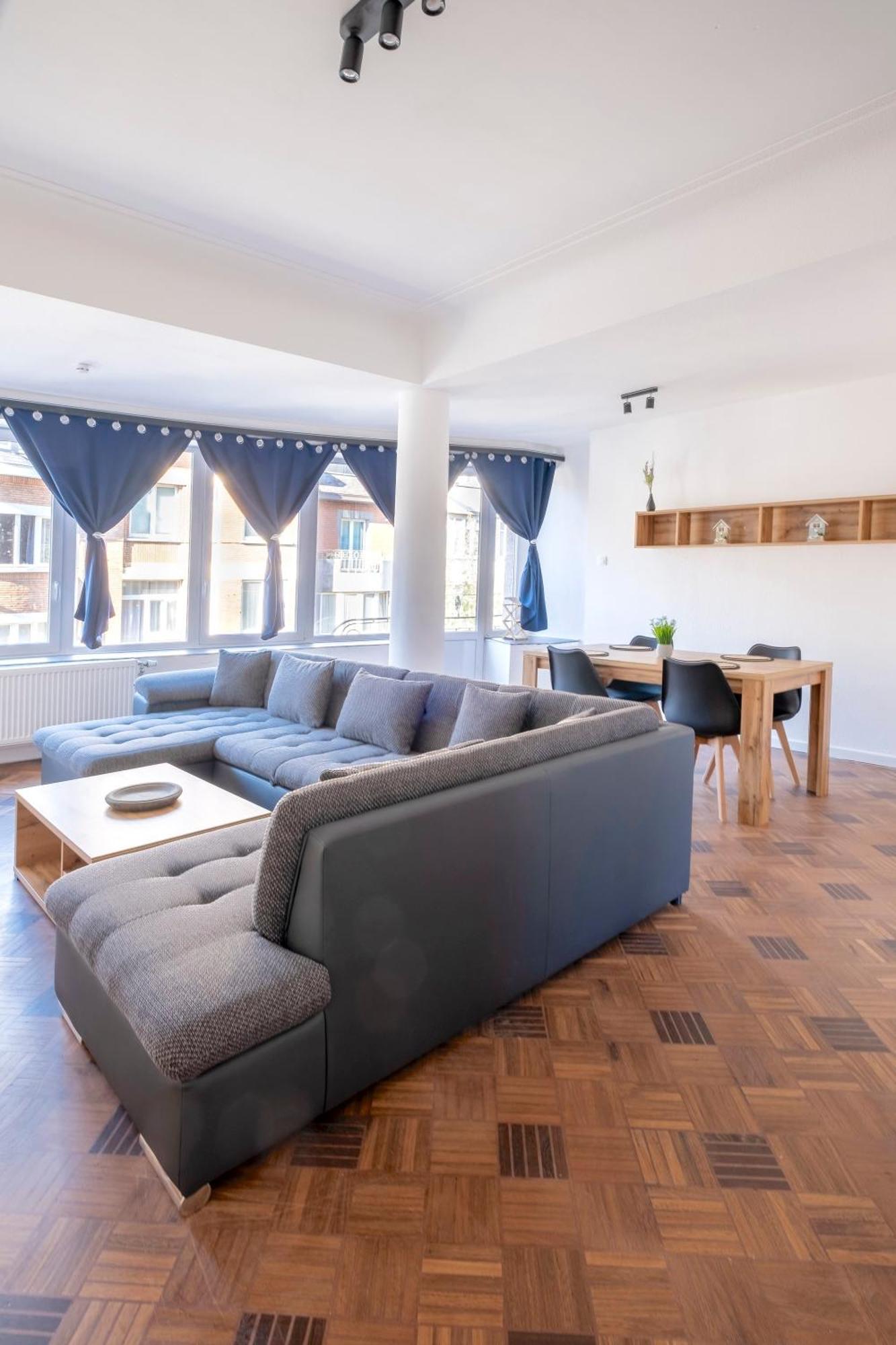 Nomad Apartments - Henin Шарлеруа Экстерьер фото