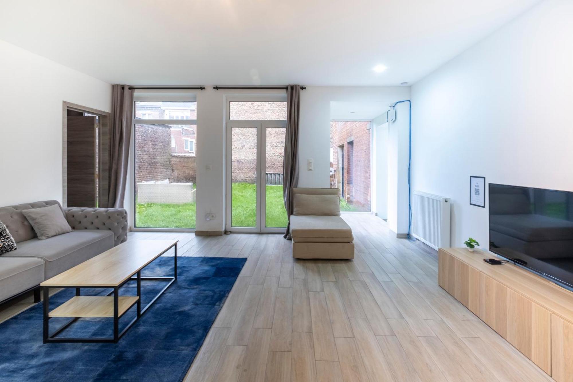 Nomad Apartments - Henin Шарлеруа Номер фото